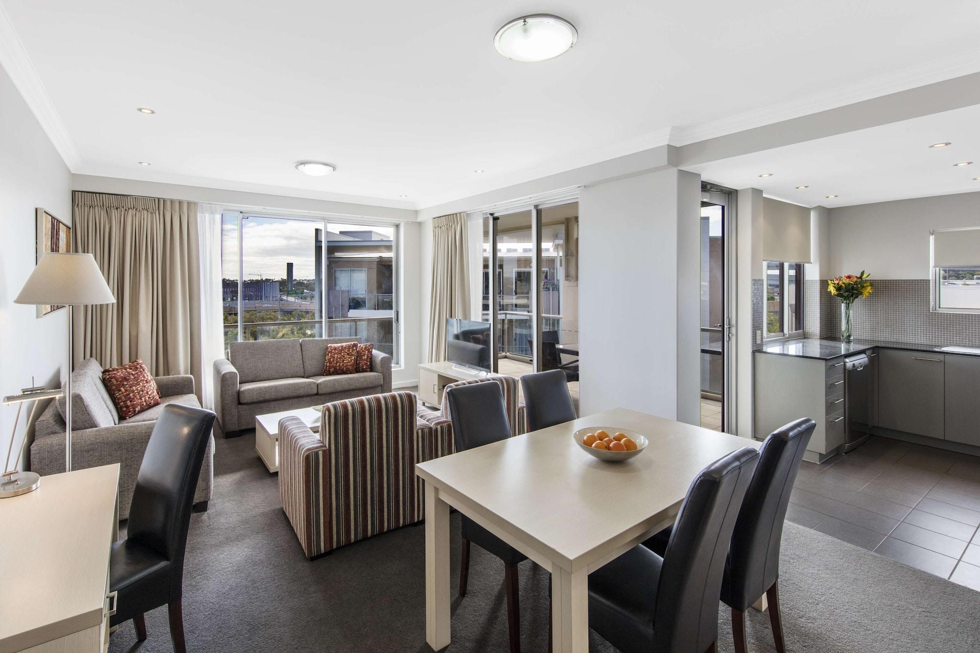 Oaks Brisbane Mews Suites Екстериор снимка