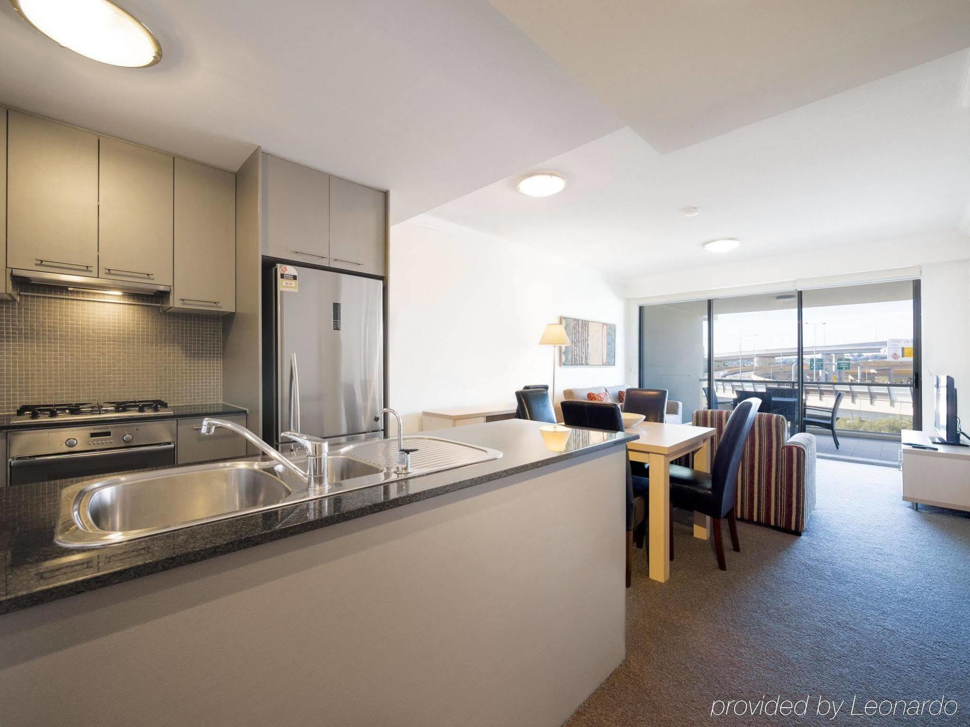 Oaks Brisbane Mews Suites Екстериор снимка