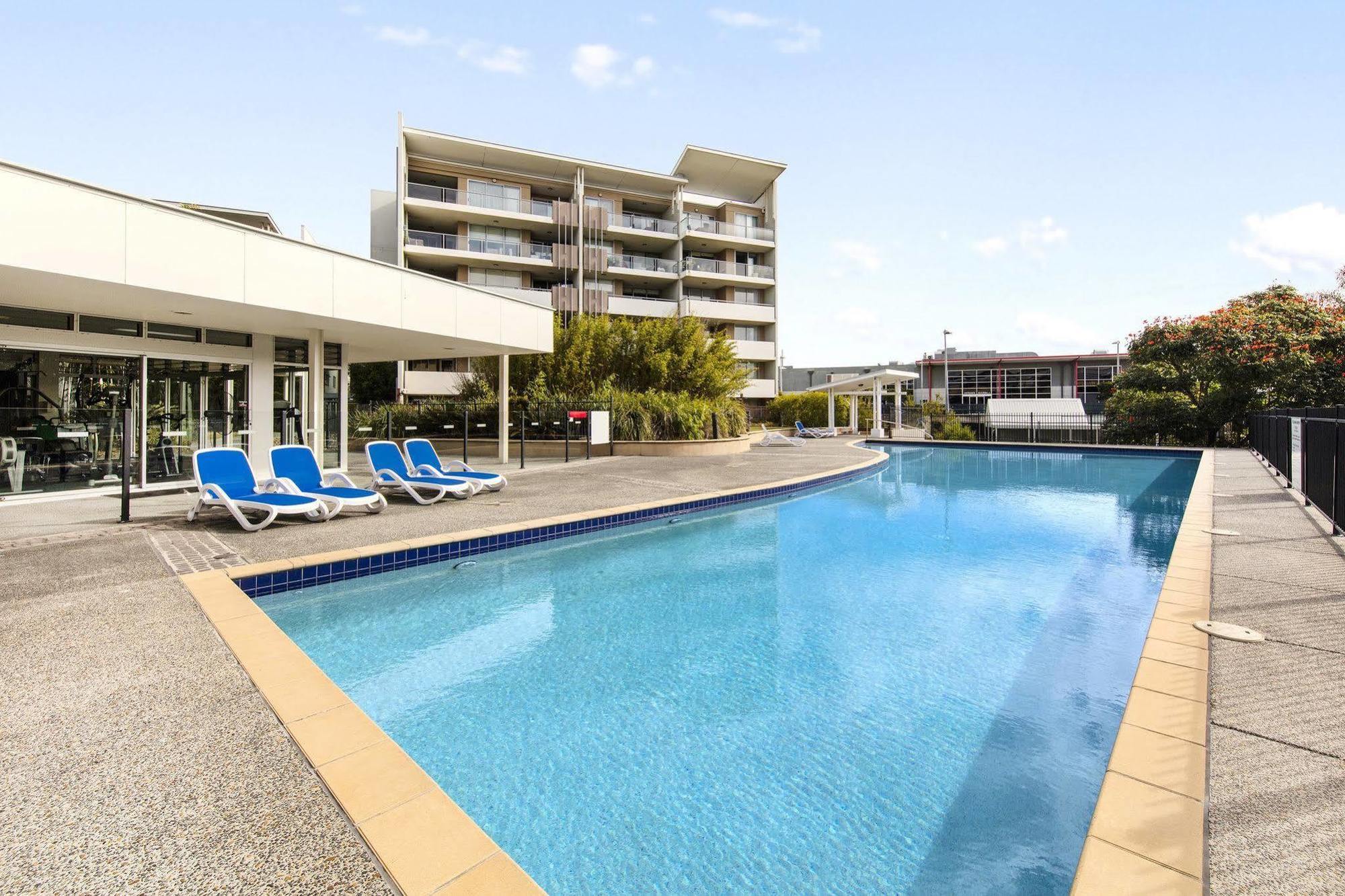 Oaks Brisbane Mews Suites Екстериор снимка